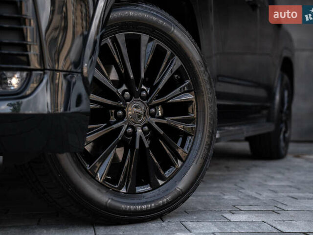 Черный Лексус ЛХ, объемом двигателя 3.35 л и пробегом 51 тыс. км за 125000 $, фото 6 на Automoto.ua