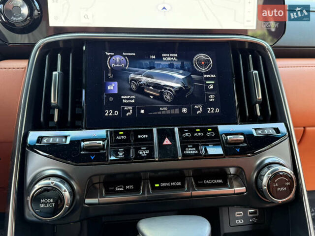 Лексус ЛХ 2022 у Києві на Automoto.ua Чорний Лексус ЛХ, об'ємом двигуна 3.45 л та пробігом 70 тис. км за 123000 $, фото 90 на Automoto.ua