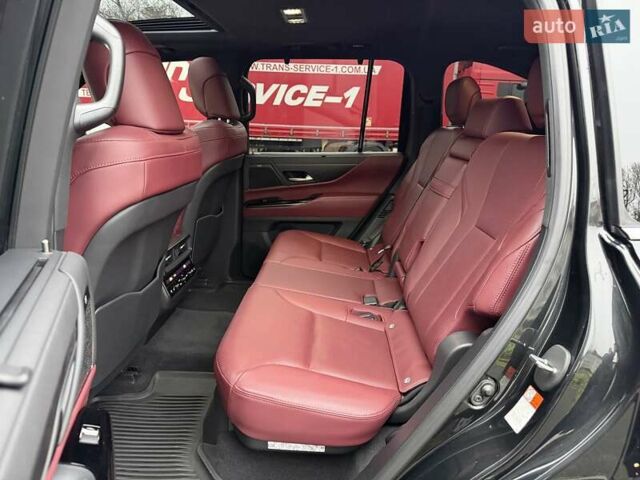 Черный Лексус ЛХ, объемом двигателя 3.35 л и пробегом 51 тыс. км за 112500 $, фото 11 на Automoto.ua