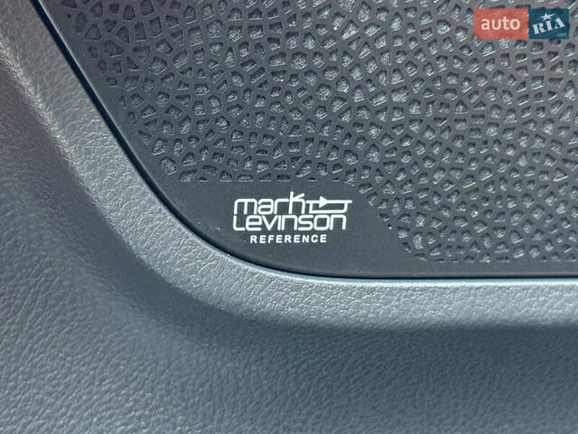 Черный Лексус ЛХ, объемом двигателя 3.45 л и пробегом 72 тыс. км за 128000 $, фото 57 на Automoto.ua