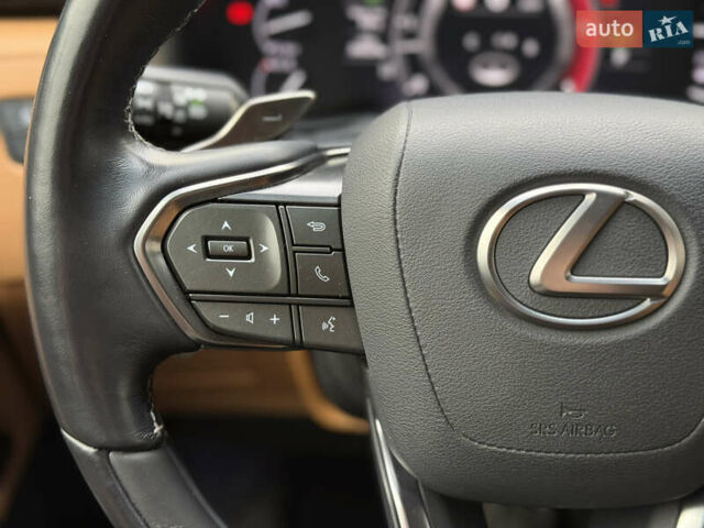Черный Лексус ЛХ, объемом двигателя 3.3 л и пробегом 36 тыс. км за 117000 $, фото 15 на Automoto.ua