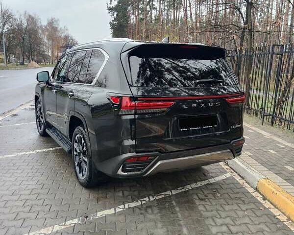 Черный Лексус ЛХ, объемом двигателя 3.35 л и пробегом 94 тыс. км за 113000 $, фото 9 на Automoto.ua
