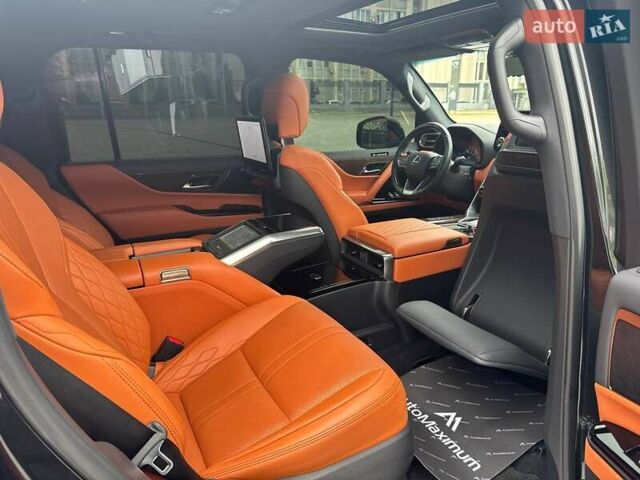 Чорний Лексус ЛХ, об'ємом двигуна 3.45 л та пробігом 58 тис. км за 125000 $, фото 47 на Automoto.ua