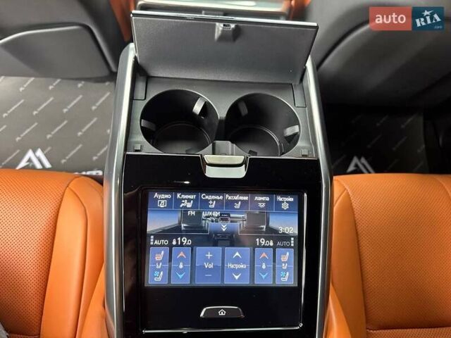 Чорний Лексус ЛХ, об'ємом двигуна 3.45 л та пробігом 58 тис. км за 125000 $, фото 38 на Automoto.ua