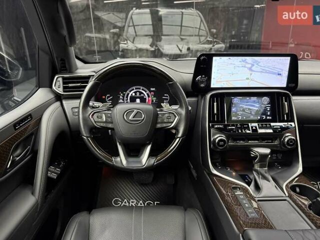 Черный Лексус ЛХ, объемом двигателя 3.4 л и пробегом 49 тыс. км за 134900 $, фото 32 на Automoto.ua
