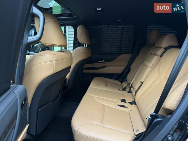 Черный Лексус ЛХ, объемом двигателя 3.3 л и пробегом 36 тыс. км за 117000 $, фото 24 на Automoto.ua