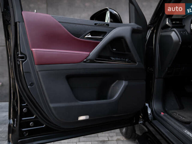 Черный Лексус ЛХ, объемом двигателя 3.35 л и пробегом 51 тыс. км за 125000 $, фото 15 на Automoto.ua