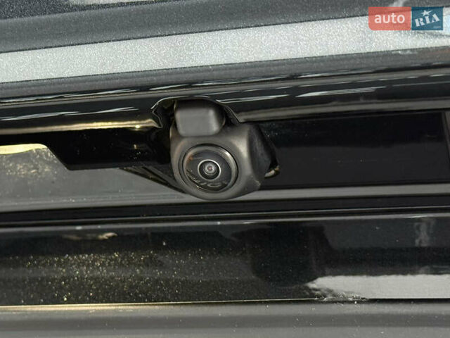 Лексус ЛХ 2022 у Києві на Automoto.ua Чорний Лексус ЛХ, об'ємом двигуна 3.45 л та пробігом 70 тис. км за 123000 $, фото 40 на Automoto.ua