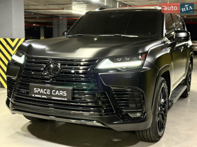 Черный Лексус ЛХ, объемом двигателя 3.35 л и пробегом 63 тыс. км за 114000 $, фото 5 на Automoto.ua