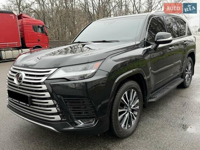 Черный Лексус ЛХ, объемом двигателя 3.35 л и пробегом 51 тыс. км за 112500 $, фото 6 на Automoto.ua