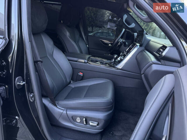 Черный Лексус ЛХ, объемом двигателя 3.35 л и пробегом 34 тыс. км за 128500 $, фото 30 на Automoto.ua