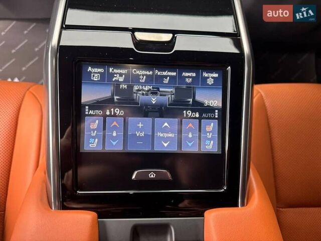 Чорний Лексус ЛХ, об'ємом двигуна 3.45 л та пробігом 58 тис. км за 125000 $, фото 39 на Automoto.ua