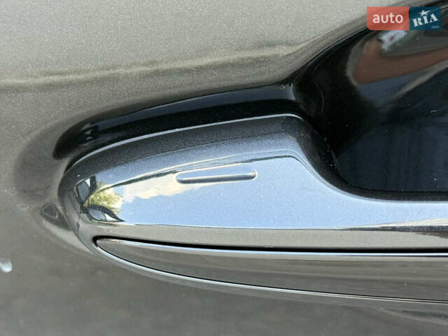 Лексус ЛХ 2022 у Києві на Automoto.ua Чорний Лексус ЛХ, об'ємом двигуна 3.45 л та пробігом 70 тис. км за 123000 $, фото 38 на Automoto.ua