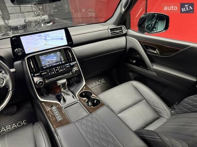 Черный Лексус ЛХ, объемом двигателя 3.4 л и пробегом 49 тыс. км за 134900 $, фото 36 на Automoto.ua