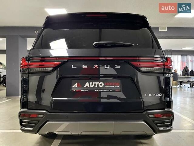 Черный Лексус ЛХ, объемом двигателя 3.45 л и пробегом 39 тыс. км за 133700 $, фото 19 на Automoto.ua