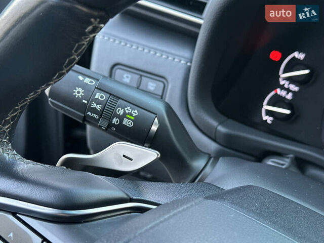 Чорний Лексус ЛХ, об'ємом двигуна 3.35 л та пробігом 120 тис. км за 99000 $, фото 77 на Automoto.ua