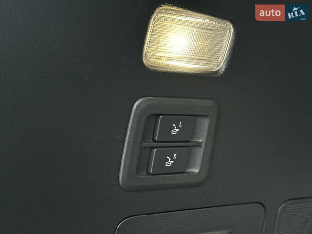 Чорний Лексус ЛХ, об'ємом двигуна 3.35 л та пробігом 120 тис. км за 99000 $, фото 29 на Automoto.ua