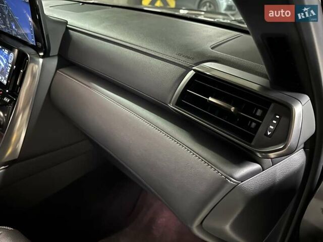 Черный Лексус ЛХ, объемом двигателя 3.45 л и пробегом 26 тыс. км за 137000 $, фото 49 на Automoto.ua