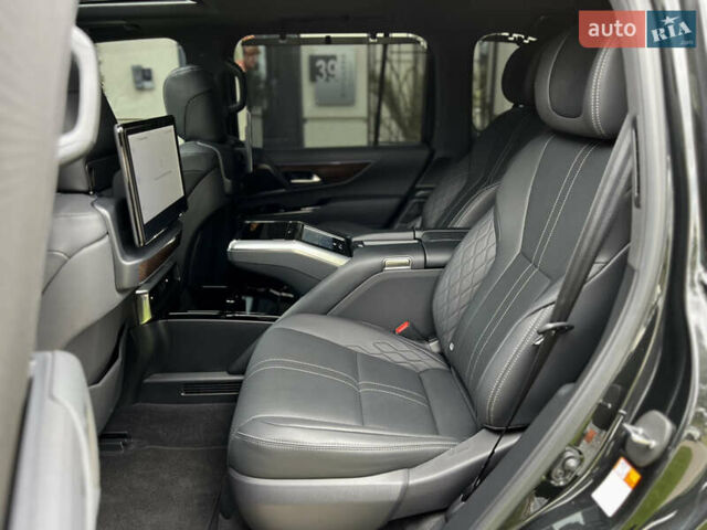 Черный Лексус ЛХ, объемом двигателя 3.45 л и пробегом 29 тыс. км за 145000 $, фото 32 на Automoto.ua
