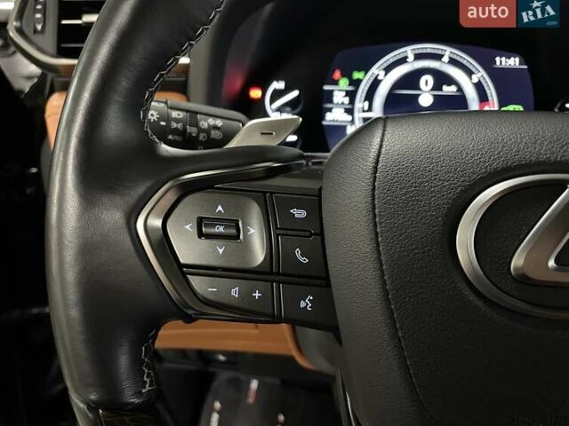 Лексус ЛХ 2023 в Львове на Automoto.ua Черный Лексус ЛХ, объемом двигателя 3.45 л и пробегом 38 тыс. км за 133700 $, фото 78 на Automoto.ua