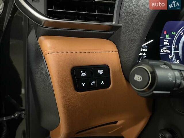 Лексус ЛХ 2023 в Львове на Automoto.ua Черный Лексус ЛХ, объемом двигателя 3.45 л и пробегом 38 тыс. км за 133700 $, фото 76 на Automoto.ua