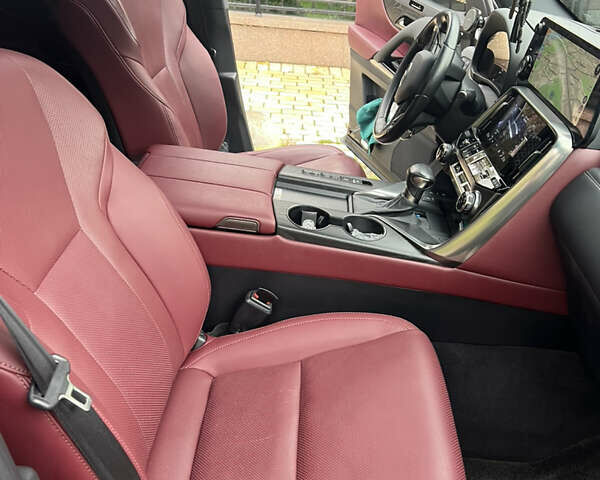 Лексус ЛХ 2023 у Києві на Automoto.ua Чорний Лексус ЛХ, об'ємом двигуна 3.35 л та пробігом 60 тис. км за 116999 $, фото 10 на Automoto.ua