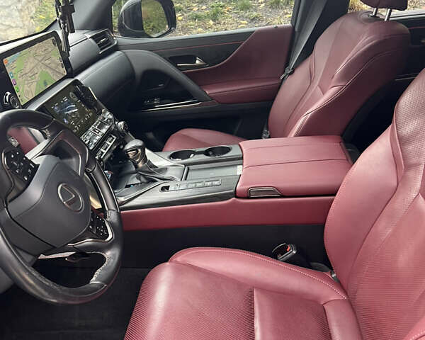 Лексус ЛХ 2023 у Києві на Automoto.ua Чорний Лексус ЛХ, об'ємом двигуна 3.35 л та пробігом 60 тис. км за 116999 $, фото 3 на Automoto.ua