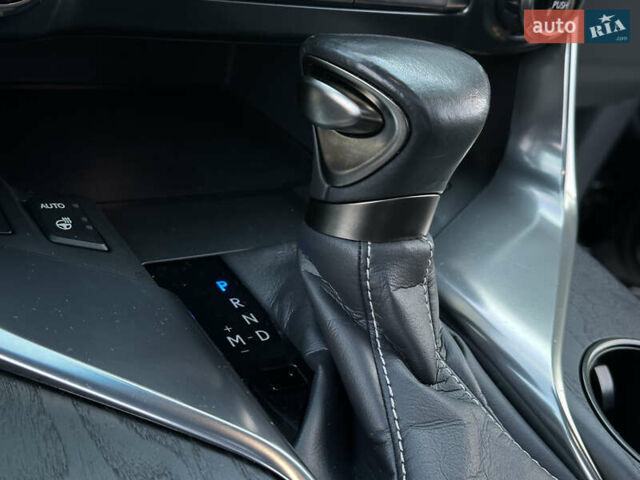 Чорний Лексус ЛХ, об'ємом двигуна 3.35 л та пробігом 120 тис. км за 99000 $, фото 64 на Automoto.ua