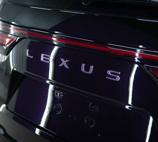 Черный Лексус ЛХ, объемом двигателя 3.45 л и пробегом 96 тыс. км за 111000 $, фото 4 на Automoto.ua