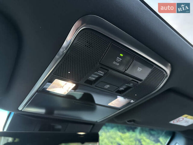 Чорний Лексус ЛХ, об'ємом двигуна 3.35 л та пробігом 120 тис. км за 99000 $, фото 69 на Automoto.ua