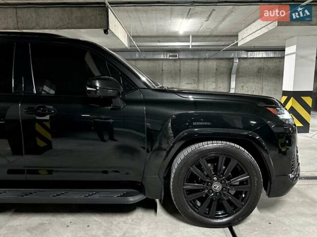 Черный Лексус ЛХ, объемом двигателя 3.45 л и пробегом 26 тыс. км за 137000 $, фото 16 на Automoto.ua