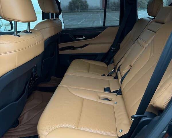 Черный Лексус ЛХ, объемом двигателя 3.35 л и пробегом 69 тыс. км за 114500 $, фото 15 на Automoto.ua