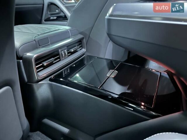 Черный Лексус ЛХ, объемом двигателя 3.45 л и пробегом 26 тыс. км за 137000 $, фото 37 на Automoto.ua