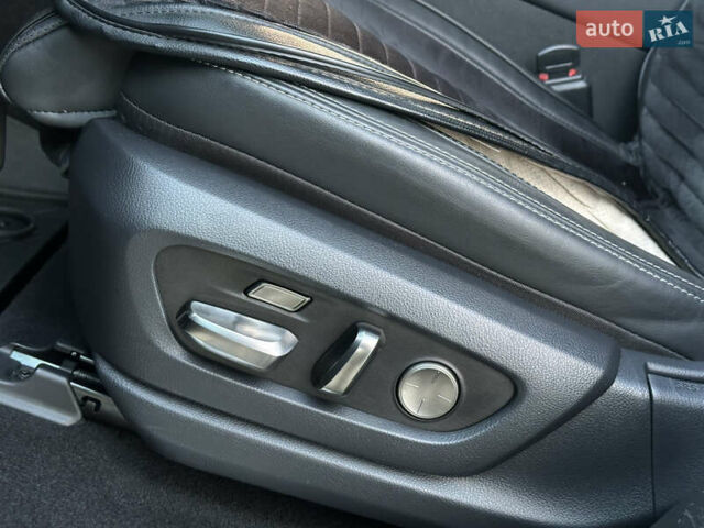 Чорний Лексус ЛХ, об'ємом двигуна 3.35 л та пробігом 120 тис. км за 99000 $, фото 53 на Automoto.ua