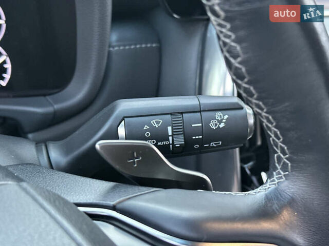 Чорний Лексус ЛХ, об'ємом двигуна 3.35 л та пробігом 120 тис. км за 99000 $, фото 78 на Automoto.ua