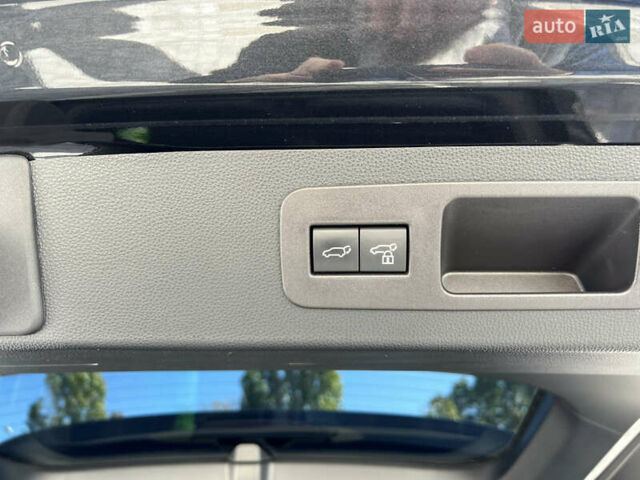 Лексус ЛХ 2023 в Одессе на Automoto.ua Черный Лексус ЛХ, объемом двигателя 3.35 л и пробегом 59 тыс. км за 114900 $, фото 29 на Automoto.ua