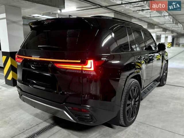 Черный Лексус ЛХ, объемом двигателя 3.45 л и пробегом 26 тыс. км за 137000 $, фото 12 на Automoto.ua