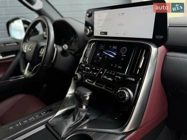 Лексус ЛХ 2023 в Стрые на Automoto.ua Черный Лексус ЛХ, объемом двигателя 3.35 л и пробегом 43 тыс. км за 119500 $, фото 141 на Automoto.ua