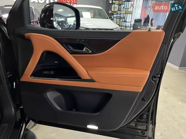 Черный Лексус ЛХ, объемом двигателя 3.45 л и пробегом 39 тыс. км за 133700 $, фото 69 на Automoto.ua