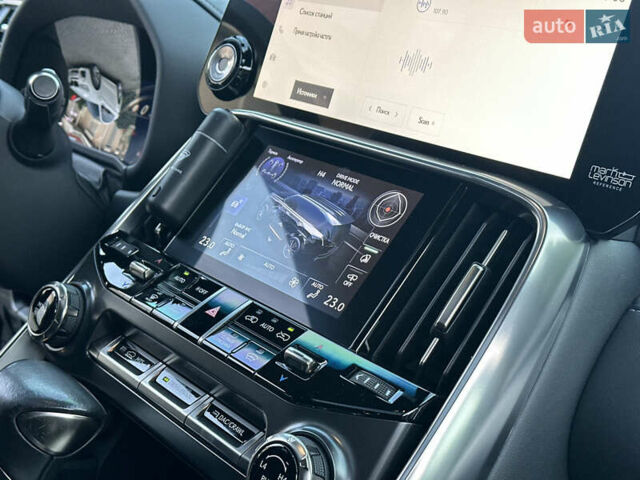 Чорний Лексус ЛХ, об'ємом двигуна 3.35 л та пробігом 120 тис. км за 99000 $, фото 88 на Automoto.ua