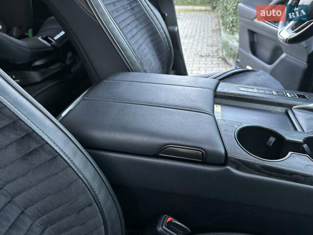Чорний Лексус ЛХ, об'ємом двигуна 3.35 л та пробігом 120 тис. км за 99000 $, фото 84 на Automoto.ua