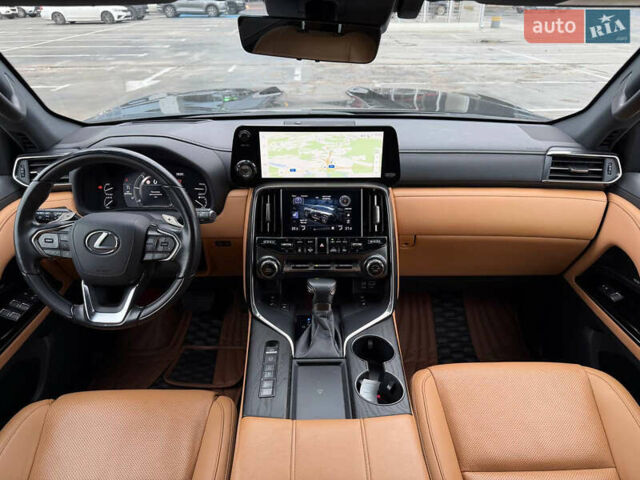 Черный Лексус ЛХ, объемом двигателя 3.35 л и пробегом 69 тыс. км за 114500 $, фото 17 на Automoto.ua