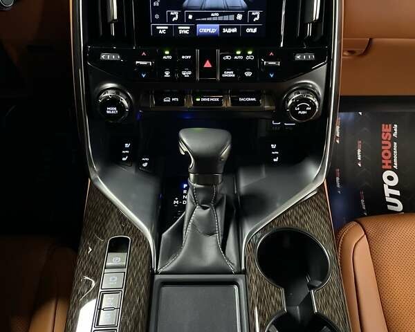 Лексус ЛХ 2023 в Львове на Automoto.ua Черный Лексус ЛХ, объемом двигателя 3.45 л и пробегом 38 тыс. км за 133700 $, фото 95 на Automoto.ua