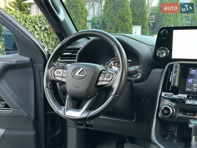 Чорний Лексус ЛХ, об'ємом двигуна 3.35 л та пробігом 120 тис. км за 99000 $, фото 32 на Automoto.ua