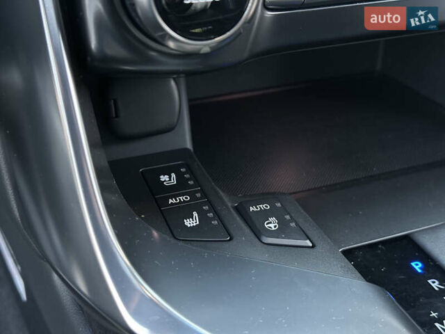 Чорний Лексус ЛХ, об'ємом двигуна 3.35 л та пробігом 120 тис. км за 99000 $, фото 63 на Automoto.ua