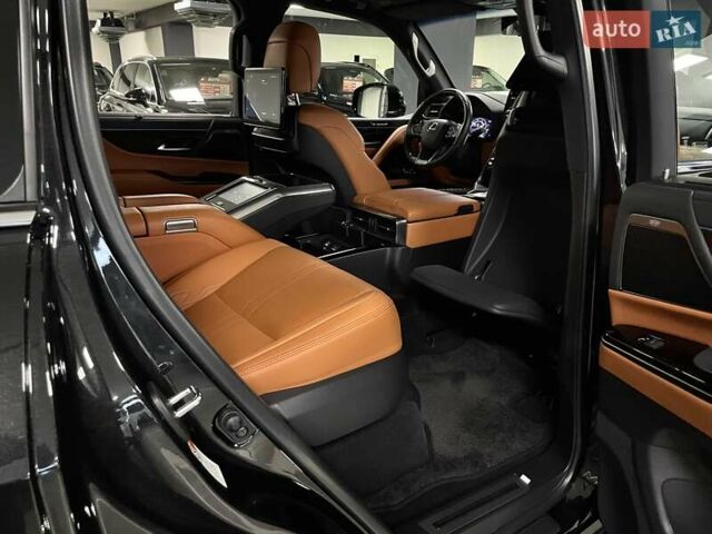 Лексус ЛХ 2023 в Львове на Automoto.ua Черный Лексус ЛХ, объемом двигателя 3.45 л и пробегом 38 тыс. км за 133700 $, фото 50 на Automoto.ua