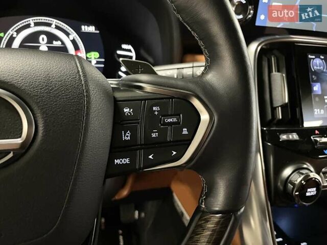 Черный Лексус ЛХ, объемом двигателя 3.45 л и пробегом 39 тыс. км за 133700 $, фото 79 на Automoto.ua