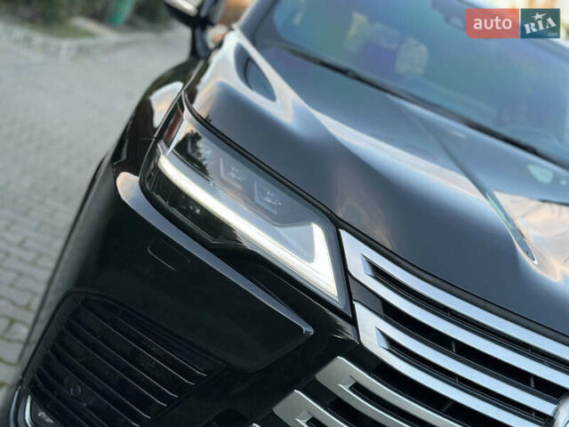 Чорний Лексус ЛХ, об'ємом двигуна 3.35 л та пробігом 120 тис. км за 99000 $, фото 19 на Automoto.ua