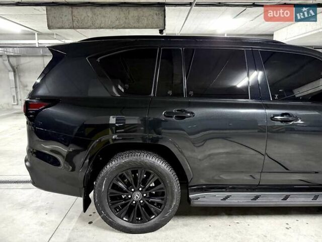 Черный Лексус ЛХ, объемом двигателя 3.35 л и пробегом 35 тыс. км за 125000 $, фото 13 на Automoto.ua