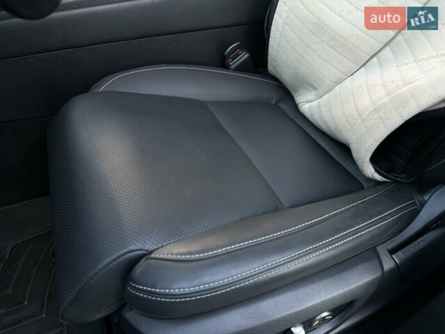 Чорний Лексус ЛХ, об'ємом двигуна 3.35 л та пробігом 120 тис. км за 99000 $, фото 55 на Automoto.ua